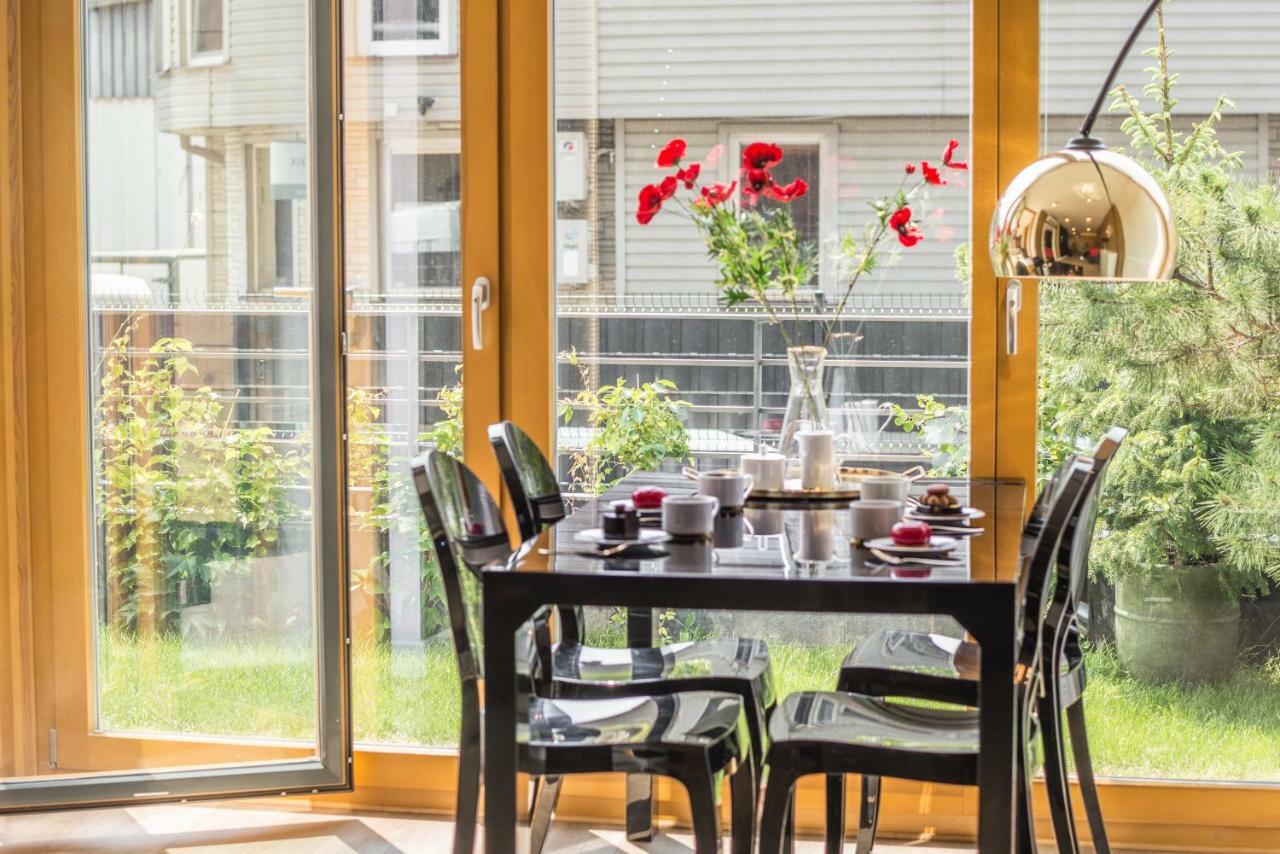 Galaxy Garden Apartment Cracow- Shopping Mall 1Min, Underground Parking, Family Friendly, City Center 크라쿠프 외부 사진